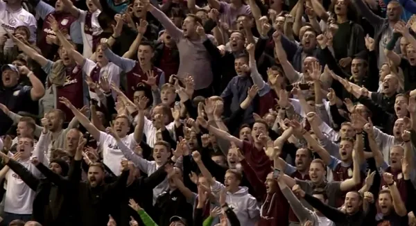 premier-league-supporters