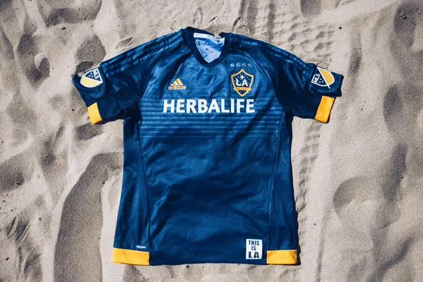 la-galaxy-2015-away-jersey