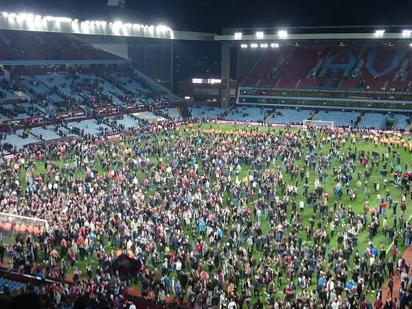 aston-villa-fans