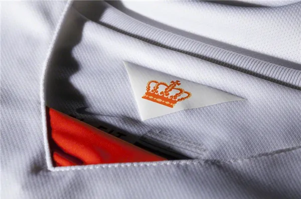 netherlands-away-shirt-2015-collar