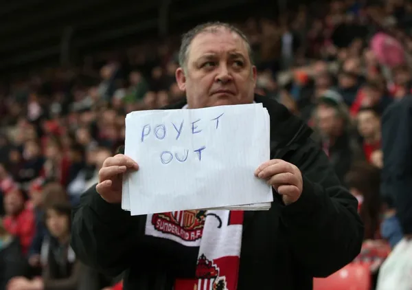 poyet-out