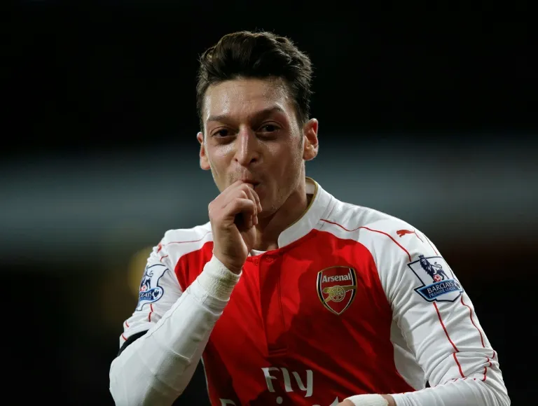 mesut-ozil