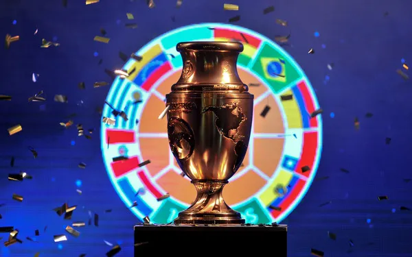 copa-america-centenario-trophy