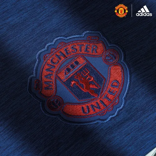 man-united-crest