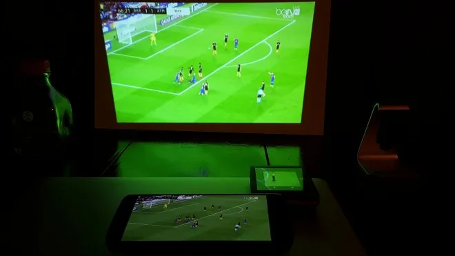 barca-atleti-go90-moto-z