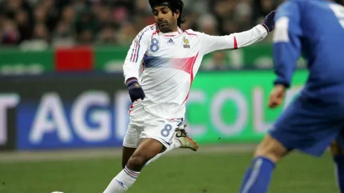 Vikash Dhorasoo - France /Slovaquie - Match amical - 01.03.2006 - Foot Football - Largeur action frappe