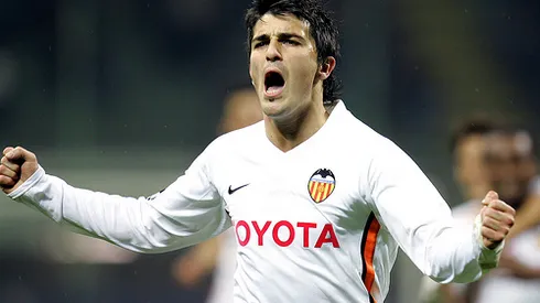 Valencia forward David Villa shouts after scoring during the Champions League first knockout round, first leg soccer match between Inter of Milan and Valencia at the San Siro stadium in Milan, Italy, Wednesday, Feb. 21, 2007. (AP Photo/Antonio Calanni)