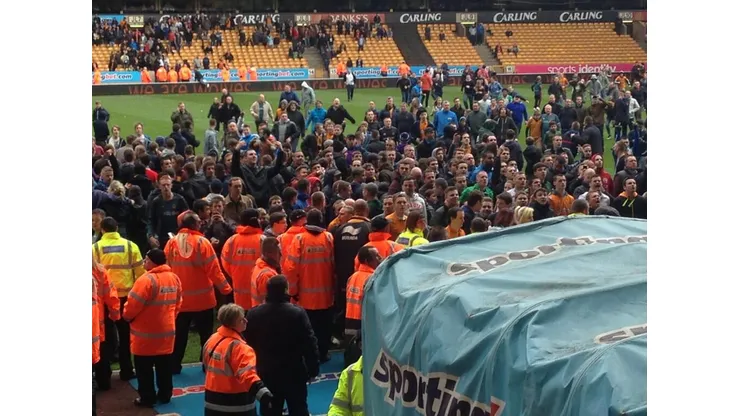 Angry Wolves Fans Invade Pitch After Burnley Defeat [VIDEO]