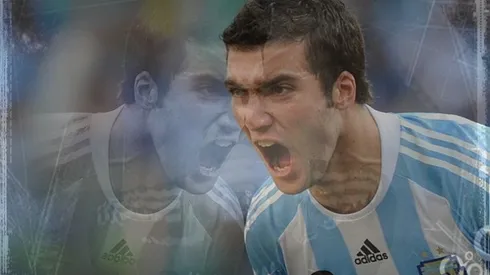 Argentina's striker Gonzalo Higuain celebrates after scoring during Group B first round 2010 World Cup football match on June 17, 2010 at Soccer City stadium in Soweto, suburban Johannesburg. NO PUSH TO MOBILE / MOBILE USE SOLELY WITHIN EDITORIAL ARTICLE AFP PHOTO / PEDRO UGARTE (Photo credit should read PEDRO UGARTE/AFP/Getty Images)
