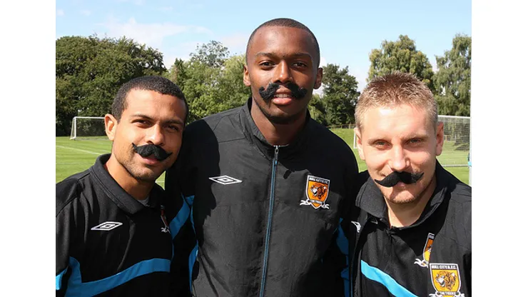 Hull City's Andy Dawson (right).