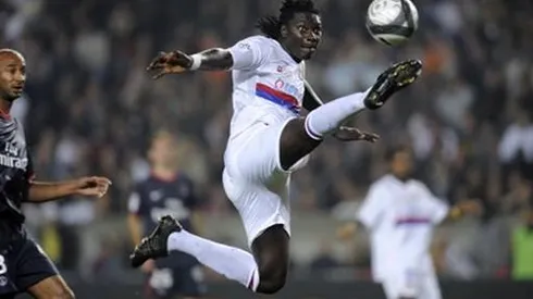 Bafetimbi Gomis To Join Newcastle In Next 48 Hours, Says Lyon President: Daily Soccer Report
