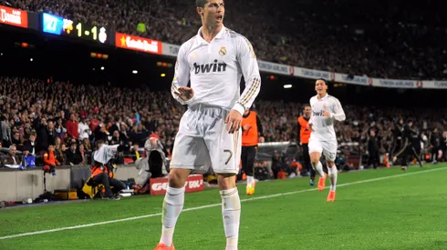 BARCELONA, SPAIN - APRIL 21: Cristiano Ronaldo of Real Madrid CF celebrates after scoring his team's 2nd goal during the La Liga match between FC Barcelona and Real Madrid CF at Camp Nou on April 21, 2012 in Barcelona, Spain. (Photo by Denis Doyle/Getty Images)