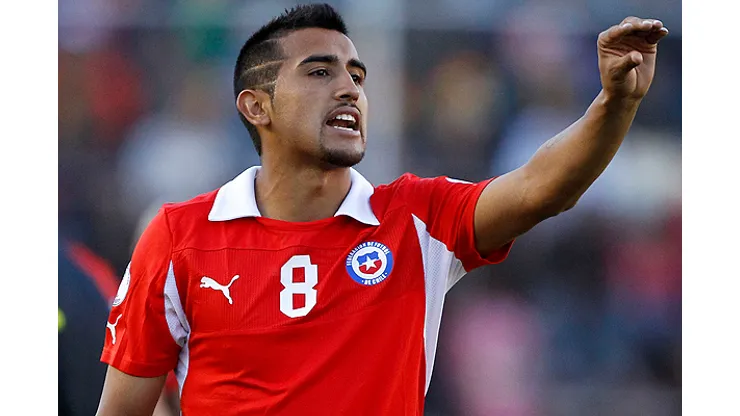 FUTBOL, BOLIVIA VS CHILE ELIMINATORIAS PARA BRASIL 2014. EL JUGADOR DE LA SELECCION CHILENA ARTURO VIDAL DISCUTE CON UN RIVAL DURANTE EL PARTIDO CLASIFICATORIO PARA BRASIL 2014 CONTRA BOLIVIA DISPUTADO EN EL ESTADIO HERNANDO SILES. 02/06/2012 LA PAZ, BOLIVIA. ANDRES PINA/PHOTOSPORT**************** FOOTBALL, BOLIVIA VS CHILE. BRAZIL 2014 WORLD CUP QUALIFYING MATCH. CHILEAN NATIONAL TEAM PLAYER […]