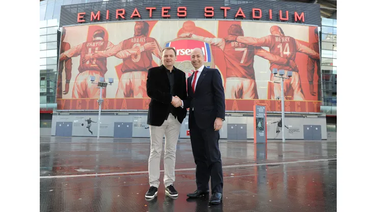 at Emirates Stadium on January 27, 2014 in London, England.