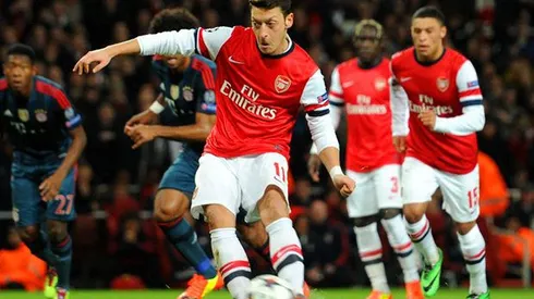 Mesut Ozil Could Be Like Dennis Bergkamp And Never Take a Penalty Again,' Says Arsene Wenger: Daily Soccer Report