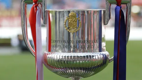 MADRID, SPAIN - MAY 25: A general view of the Copa del Rey trophy prior of the Copa del Rey Final match between Athletic Bilbao and Barcelona at Vicente Calderon Stadium on May 25, 2012 in Madrid, Spain. (Photo by Angel Martinez/Getty Images)