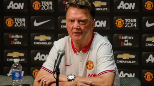 Boo me, not the team, Louis van Gaal urges Manchester United fans