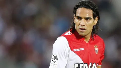 Colombian striker Radamel Falcao, newly-signed player for French Ligue 1 soccer club AS Monaco reacts during his French Ligue 1 soccer against Girondins Bordeaux at the Chaban Delmas Stadium in Bordeaux, Southwestern France, August 10, 2013. REUTERS/Regis Duvignau (FRANCE - Tags: SPORT SOCCER)