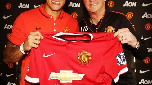 Off-field Matters Attract Players To Manchester United