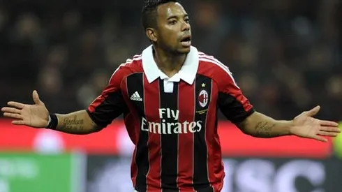 AC Milan Send Robinho To Santos On Loan