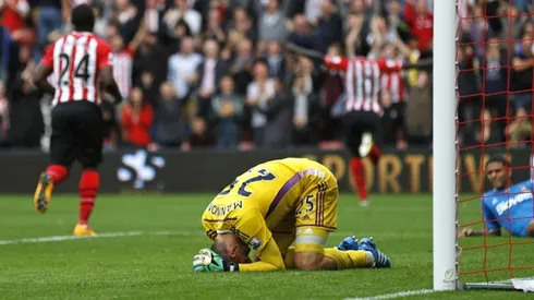 Vito Mannone Believes Sunderland Players Should Reimburse Fans Following Southampton Beating