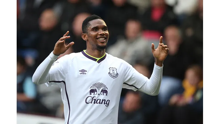 26 October 2014 Premier League Football : Burnley v Everton; Samuel Eto'o celebrates after scoring the third goal for Everton. Photo: Mark Leech.