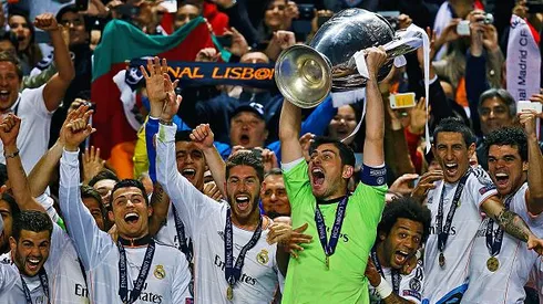 Real Madrid Players Presented With Early Christmas Gifts For Winning La Decima