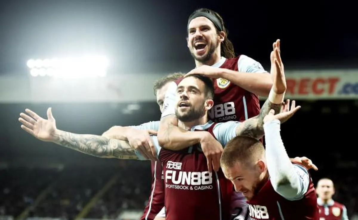 Sean Dyche Appreciates Praise for Burnley Team - World Soccer Talk