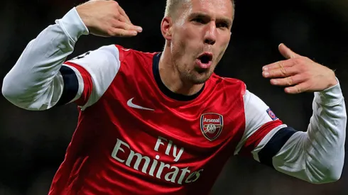 Lukas Podolski gives lesson on how to depart a club with class