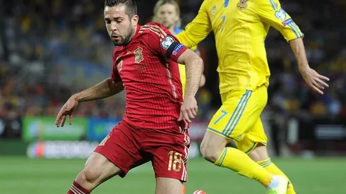 Barcelona's Jordi Alba ruled out for 10 days after suffering hamstring injury