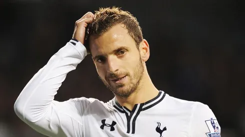 Spurs reach agreement to sell Roberto Soldado to Villarreal