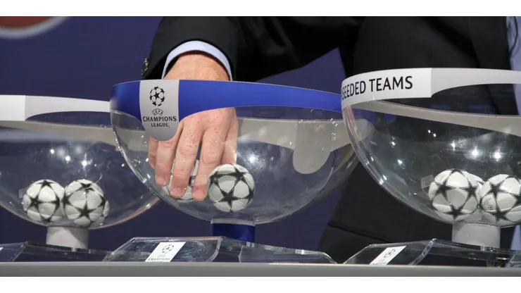 NYON, SWITZERLAND – AUGUST 8: UEFA General Secretary Gianni Infantino conducts the draw of the UEFA Champions League playoff round at the UEFA headquarters in Nyon, Switzerland, 08 August 2014. Besiktas have drawn Arsenal in a Champions League play-off with a place in the competition group stages up for grabs. (Photo by Fatih Erel/Anadolu Agency/Getty […]