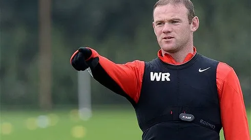 Hamstring injury to sideline Rooney for Manchester United's visit from Liverpool