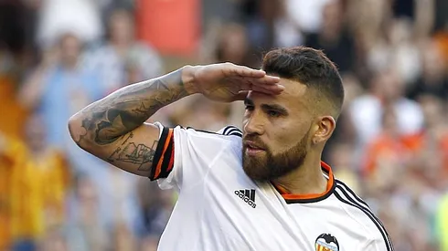 Nicolas Otamendi’s move to Manchester United on hold