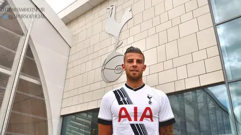 Spurs announce Toby Alderweireld signing