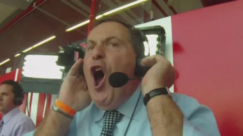 Andrés Cantor's incredible GOLLLL call for Carli Lloyd's halfway line shot