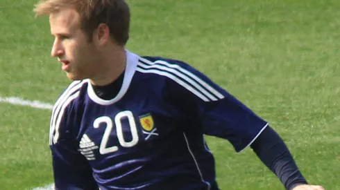 Barry Bannan ends Crystal Palace stay with move to Sheffield Wednesday