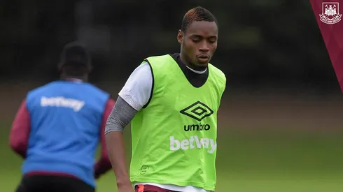 Thigh injury will sideline Diafra Sakho for West Ham's Everton clash