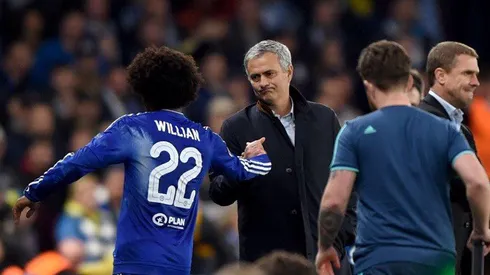 Mourinho revels in 'fantastic feeling' after being lauded by 'unbelievable' Chelsea crowd