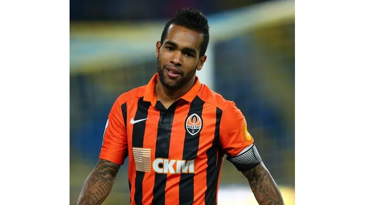 Alex Teixeira hands in transfer request to Shakhtar Donetsk
