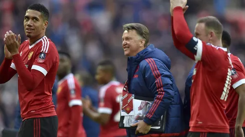Man United have no plans to replace Louis van Gaal next season