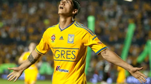 Footballer Alan Pulido kidnapped in Mexican hometown: police