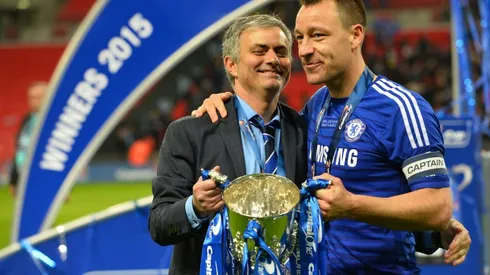 Terry backs Mourinho to be United success