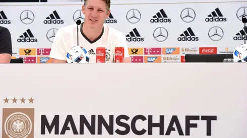 Schweinsteiger expects to be fit for Euros