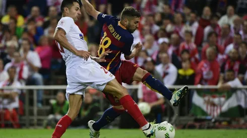 Barcelona edge out Sevilla in bad-tempered Cup final