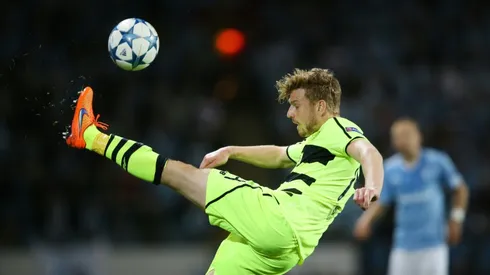 Celtic celebrate title with 7-0 win against Motherwell