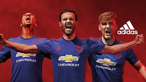 Manchester United unveil away jersey for 2016/17 season