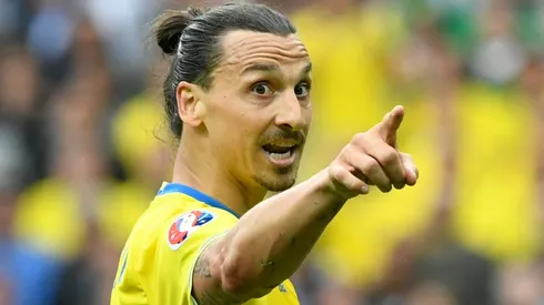 Ibrahimovic to quit international duty after Euro 2016