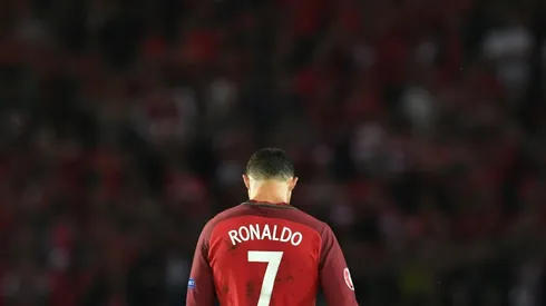 Ronaldo out to avoid exit, Ireland face Italian job