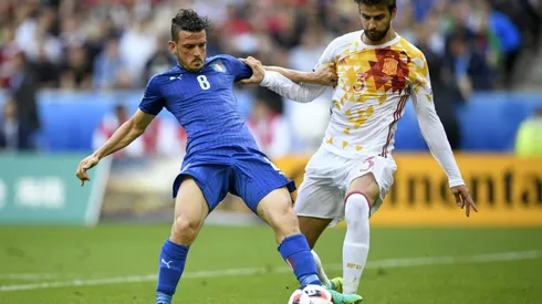 Spain failing to keep standards: Pique